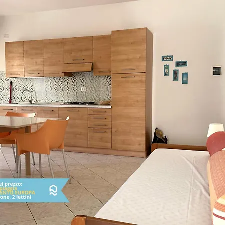 Rs320 - Marcelli, Bilocale In Fronte Mare 1p *